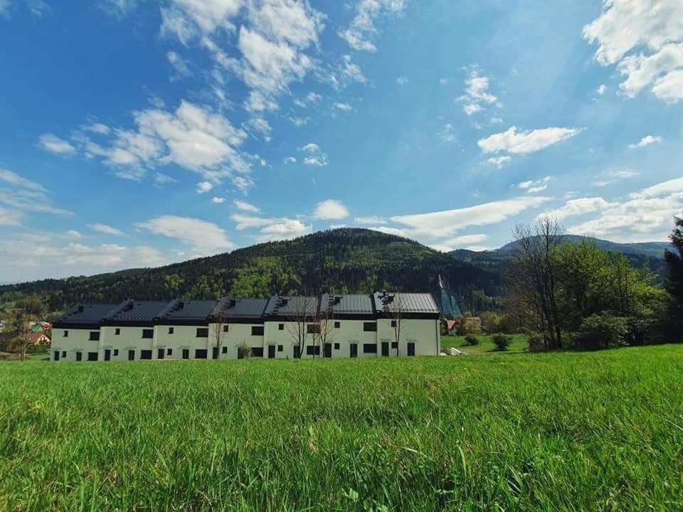 Apartament Sloneczny - Widok Na Gory I Skrzyczne 슈차이르크 외부 사진